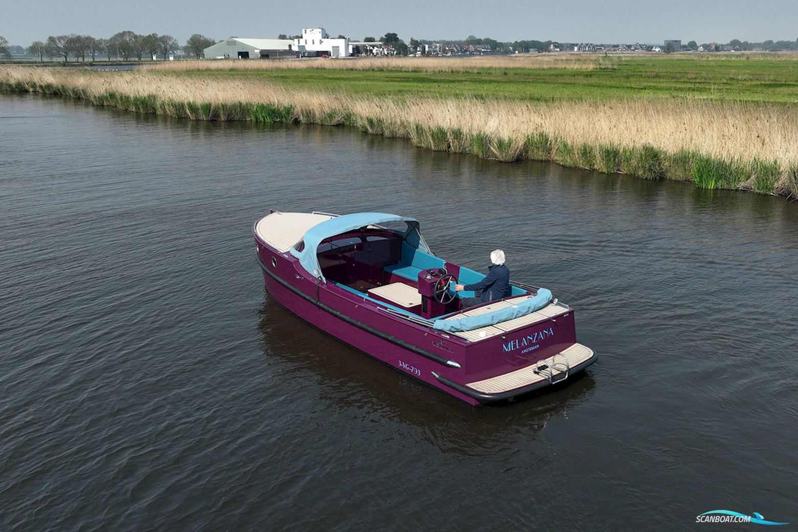 Waterman 8.0 Cabin