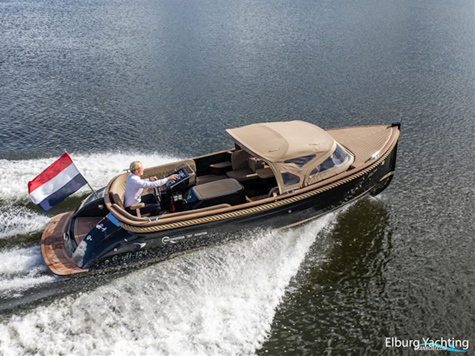 Waterspoor 717 Aviator