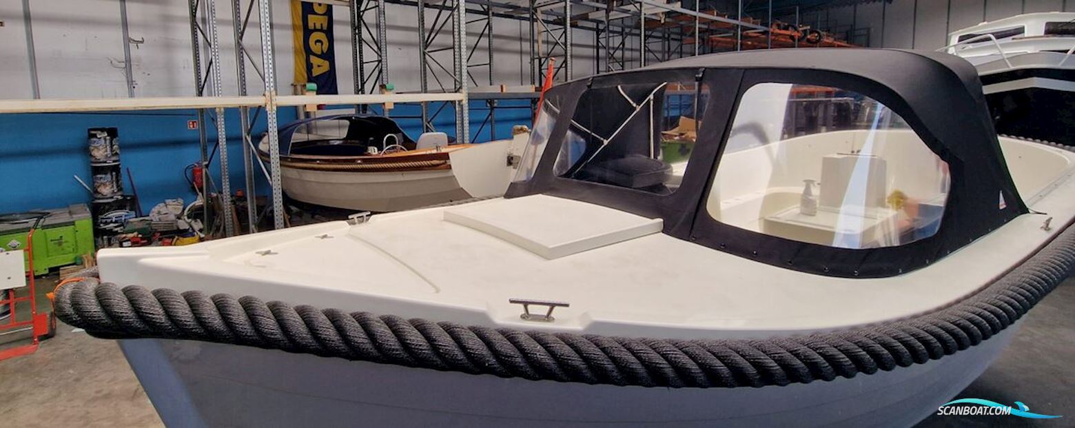 Wato 700 - Via Boatauction.Com