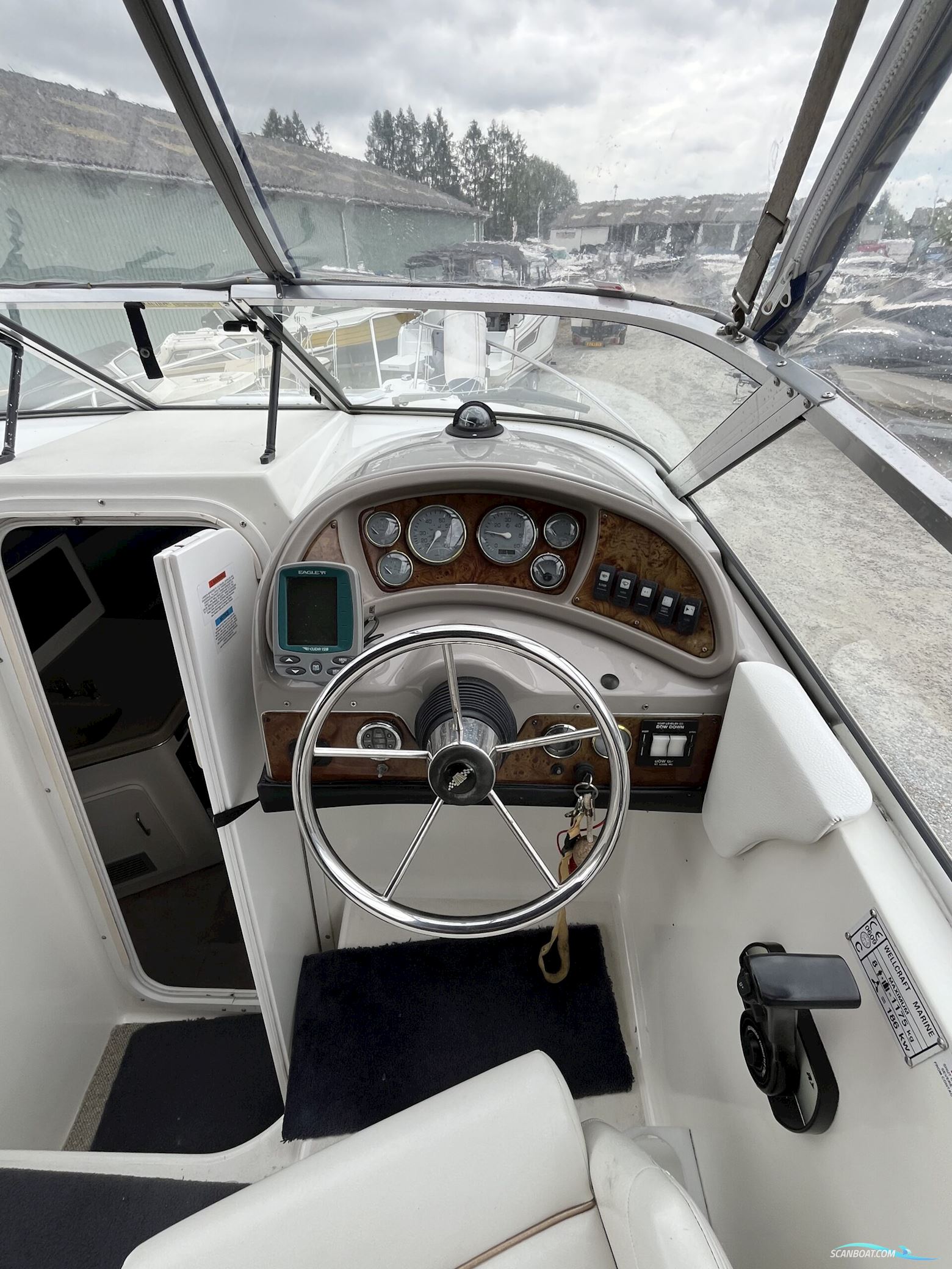 Wellcraft 2400 Martinique