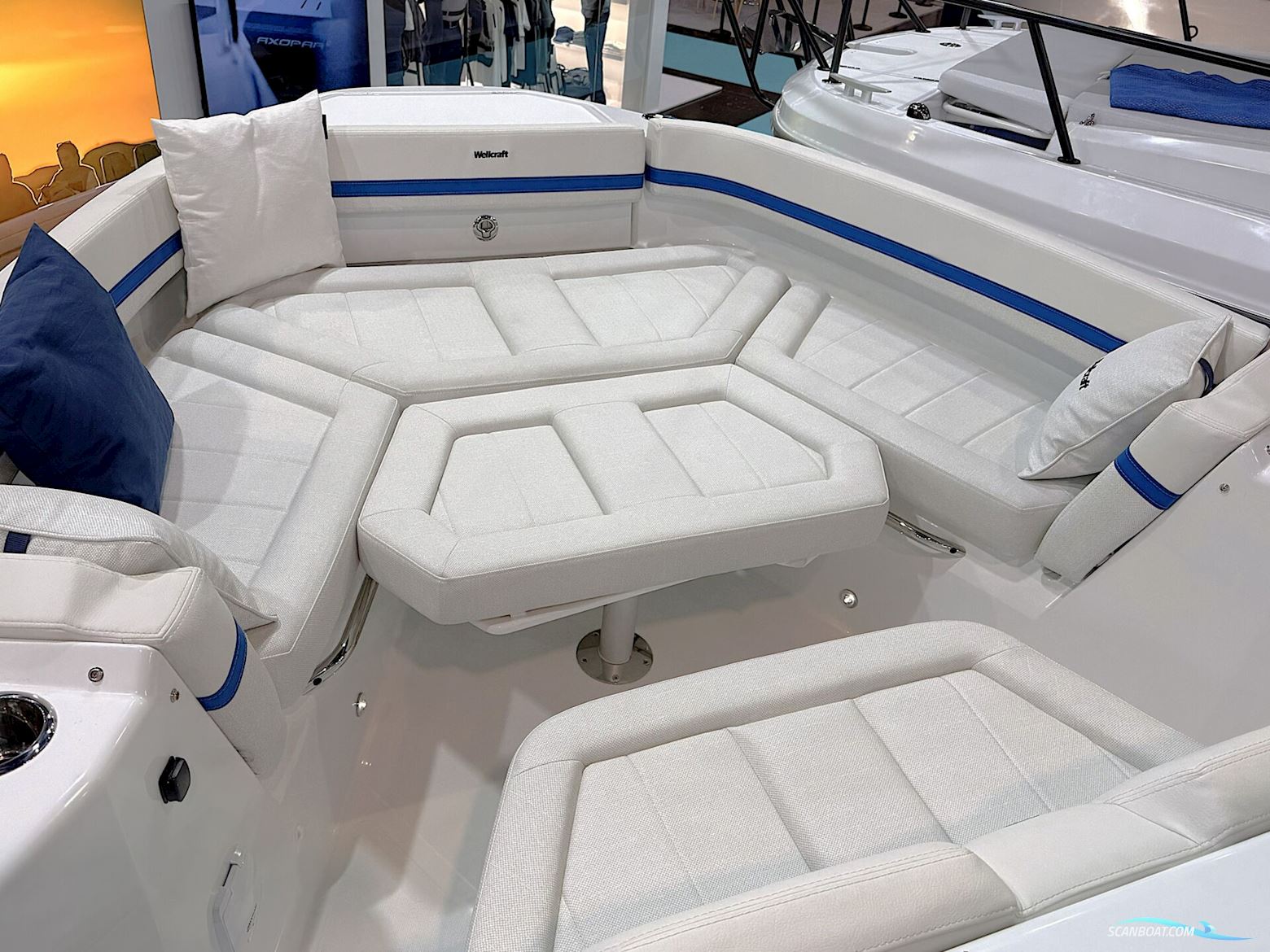 Wellcraft 28 Explorer