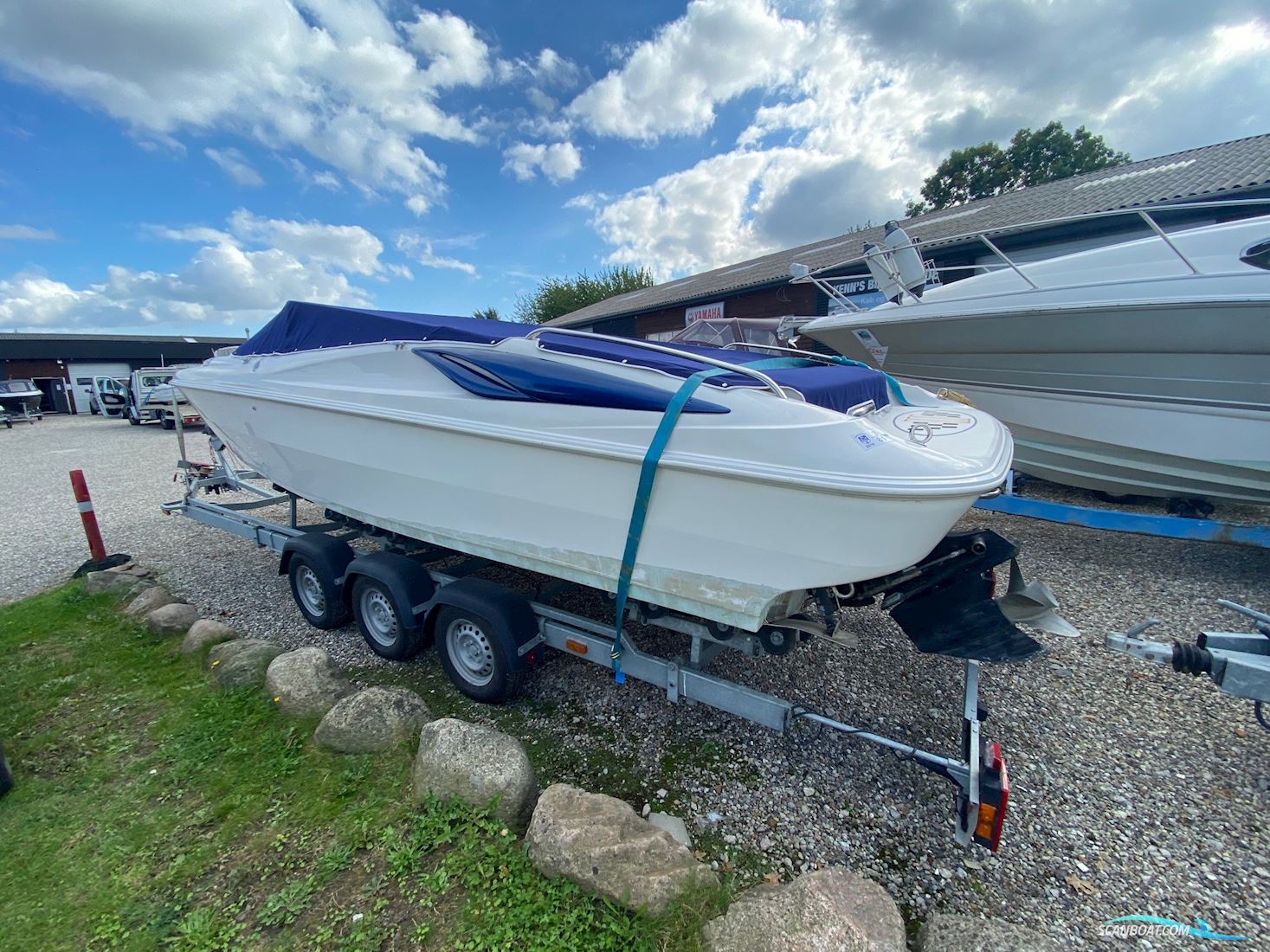 Wellcraft Scarab 26SC