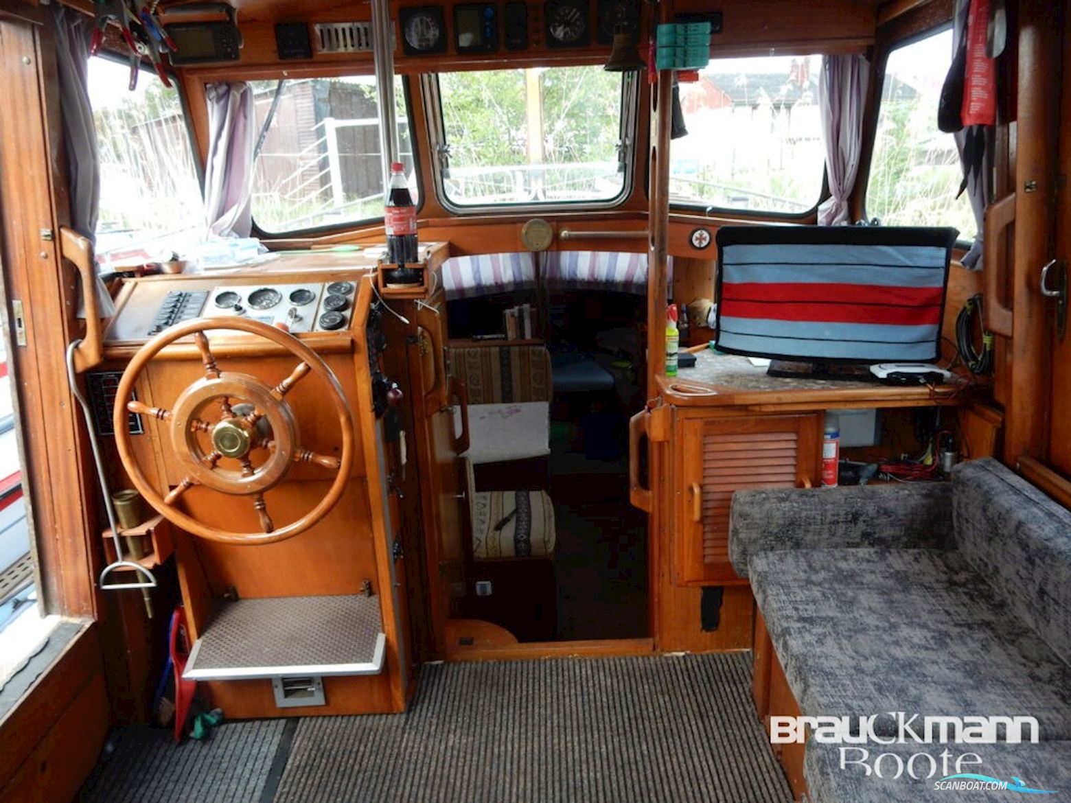 Werft Plaue Doerak 950