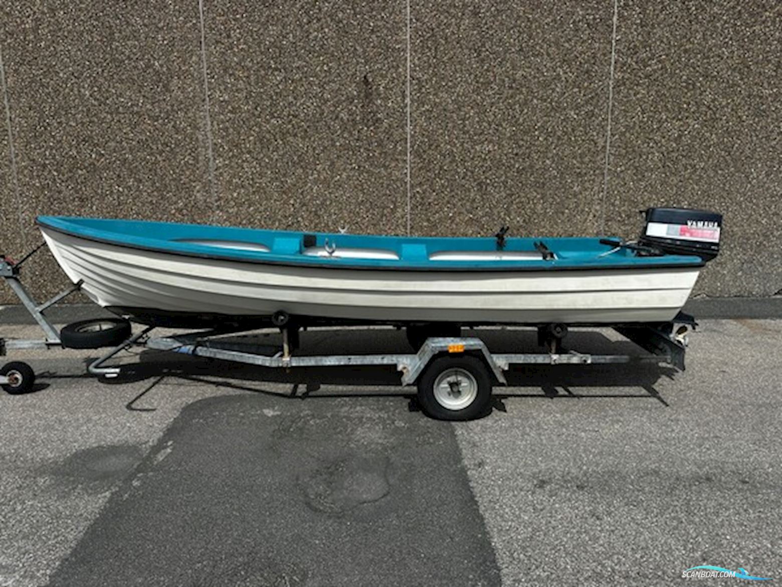 Westkapp 4200, Yamaha 30 HK 2T