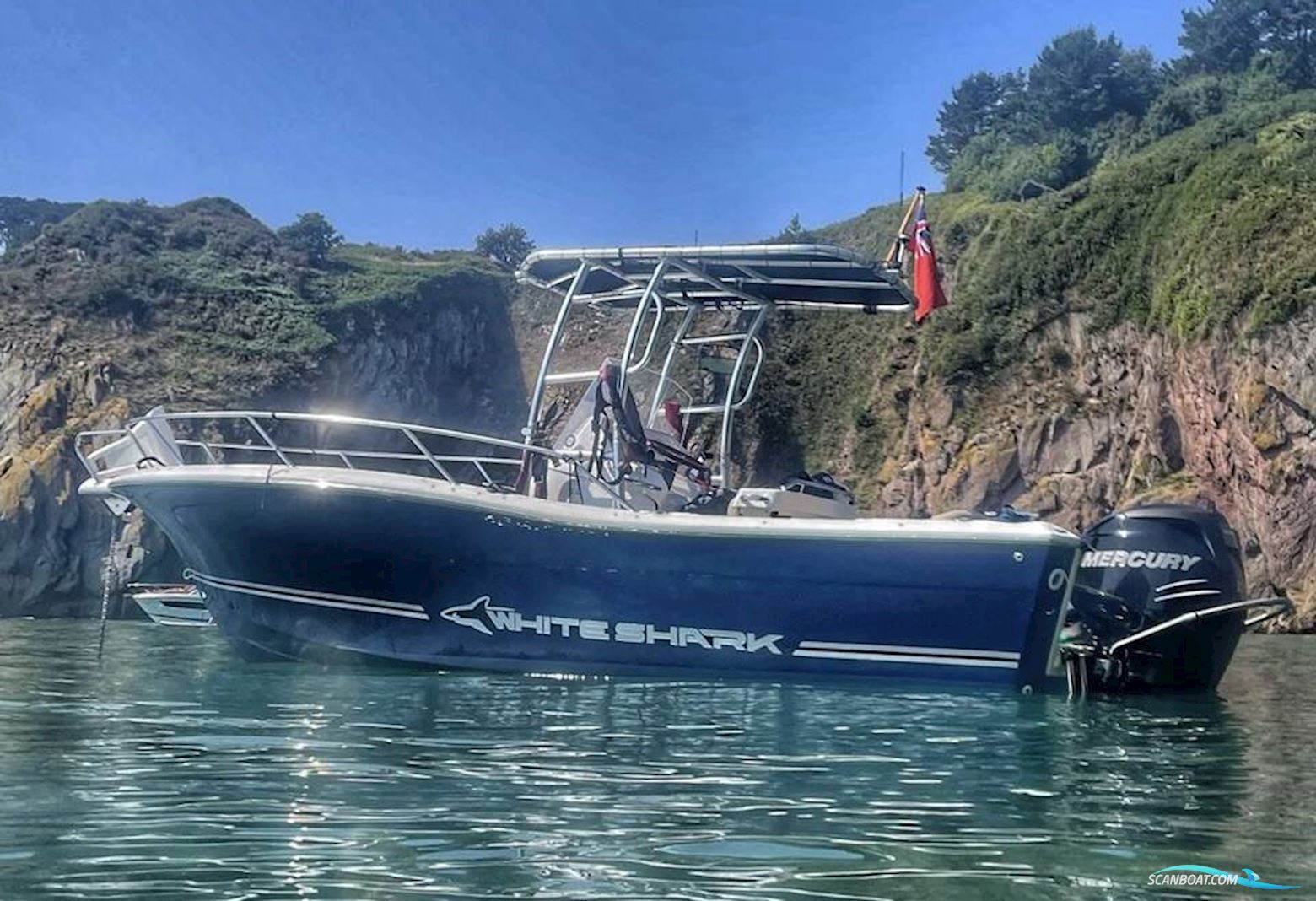 White Shark 226 Motorboot 2016, mit Mercury Verado motor, England