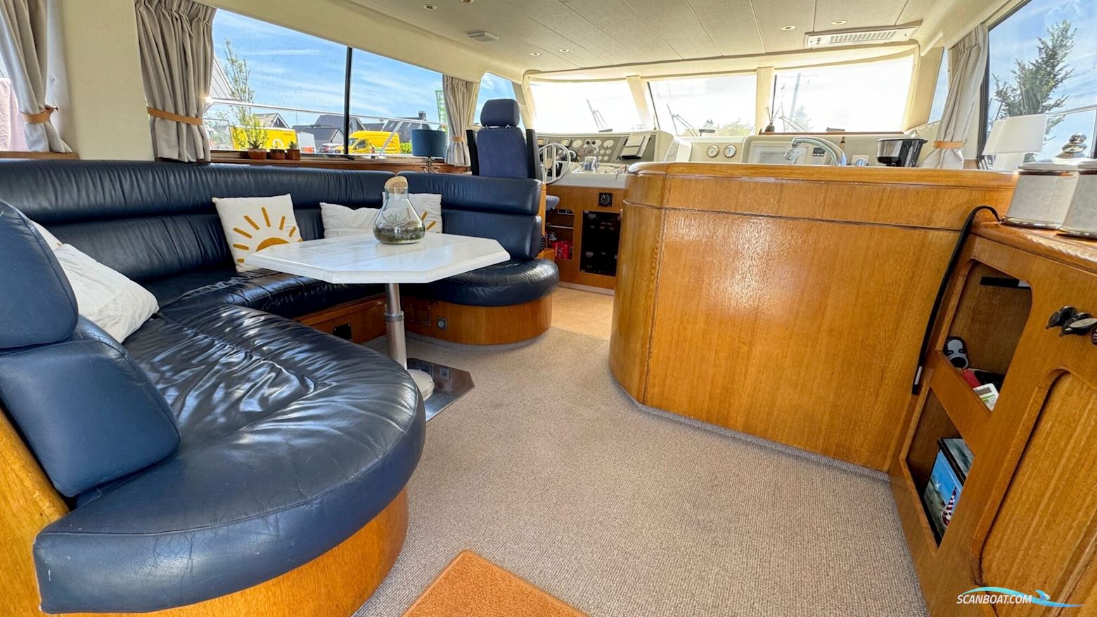 Whitewater Wolfe 46 Flybridge