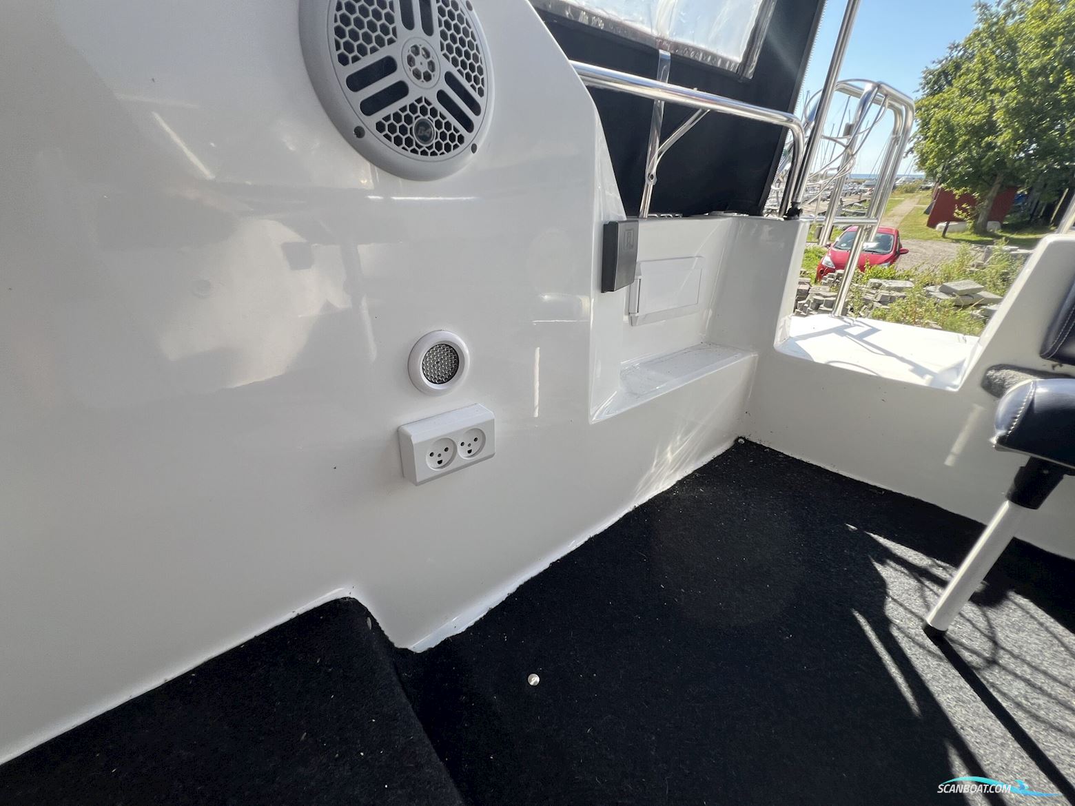 Whittley 2165 Cruiser