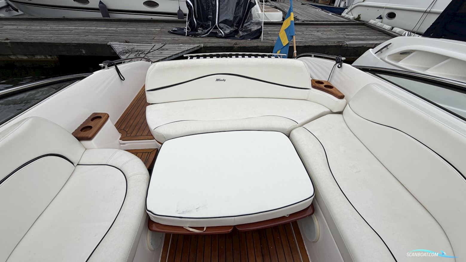 Windy 28 Ghibli