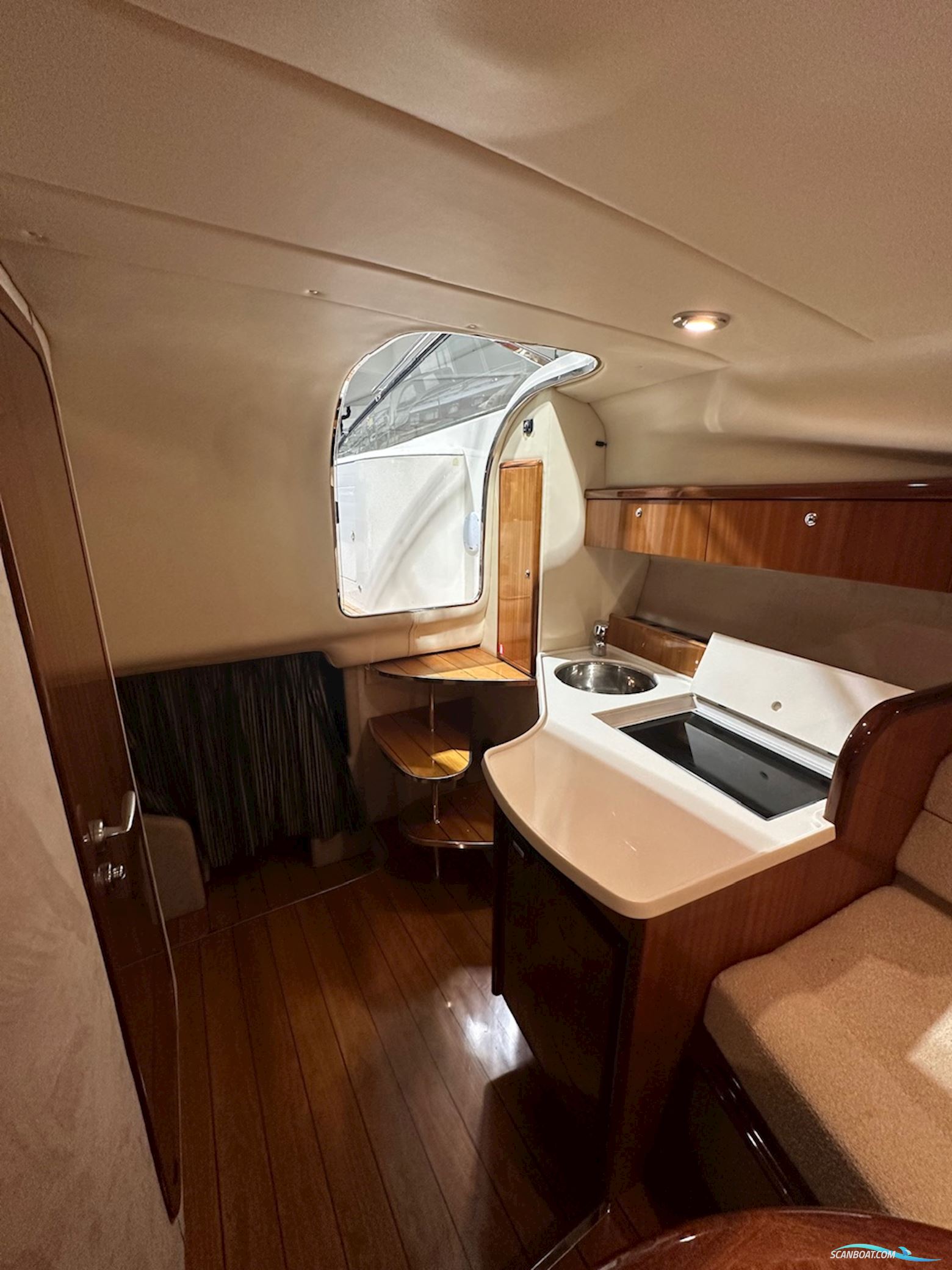 Windy 32 Grand Tornado