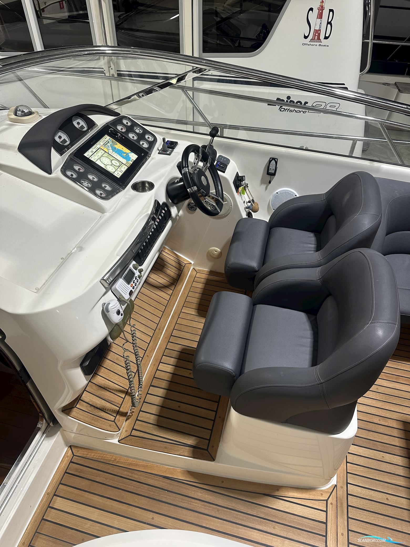 Windy 32 Grand Tornado