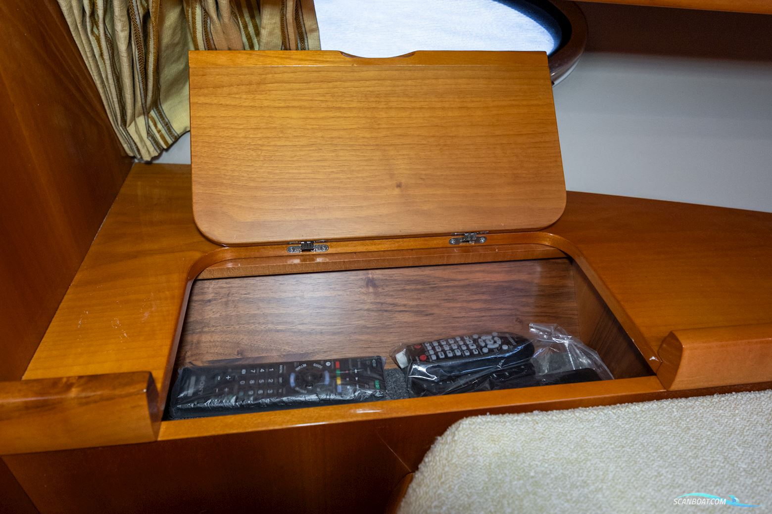 Windy 37 Grand Mistral HT (2008) | 410h | Twin Volvo Penta KAD300 | Immaculate Condition | One Owner