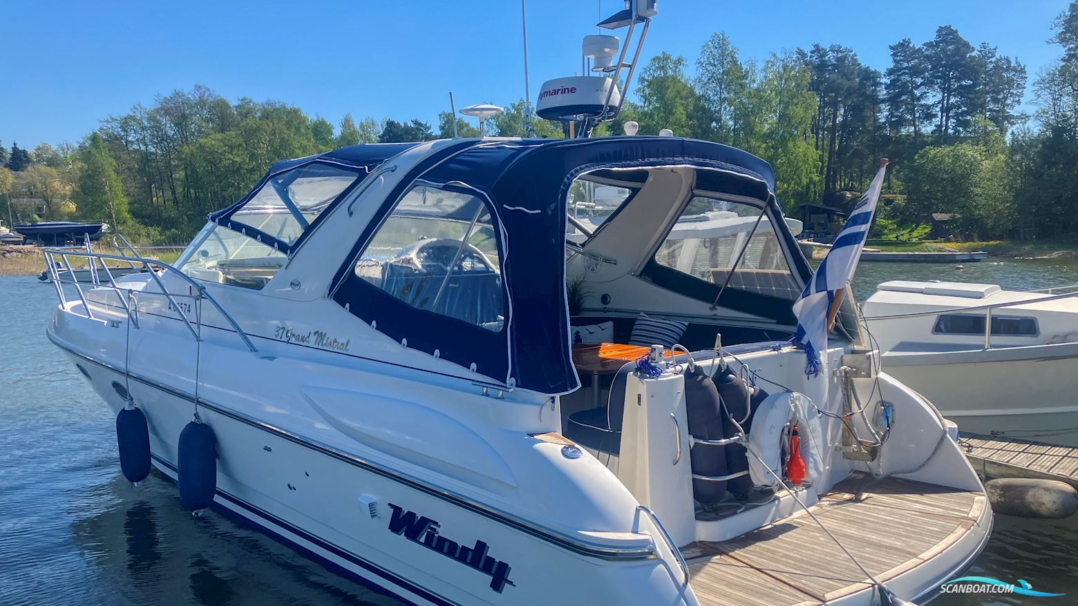 Windy 37 Grand Mistral Motorboot 1999, mit Volvo Penta Kad 44 Edc motor, Finland