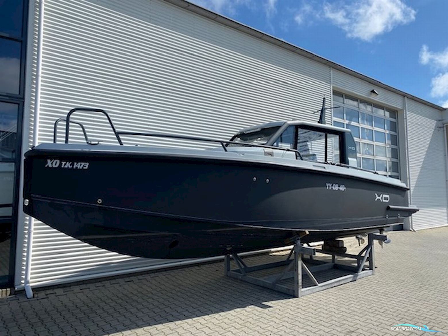 XO Boats Dfndr 9
