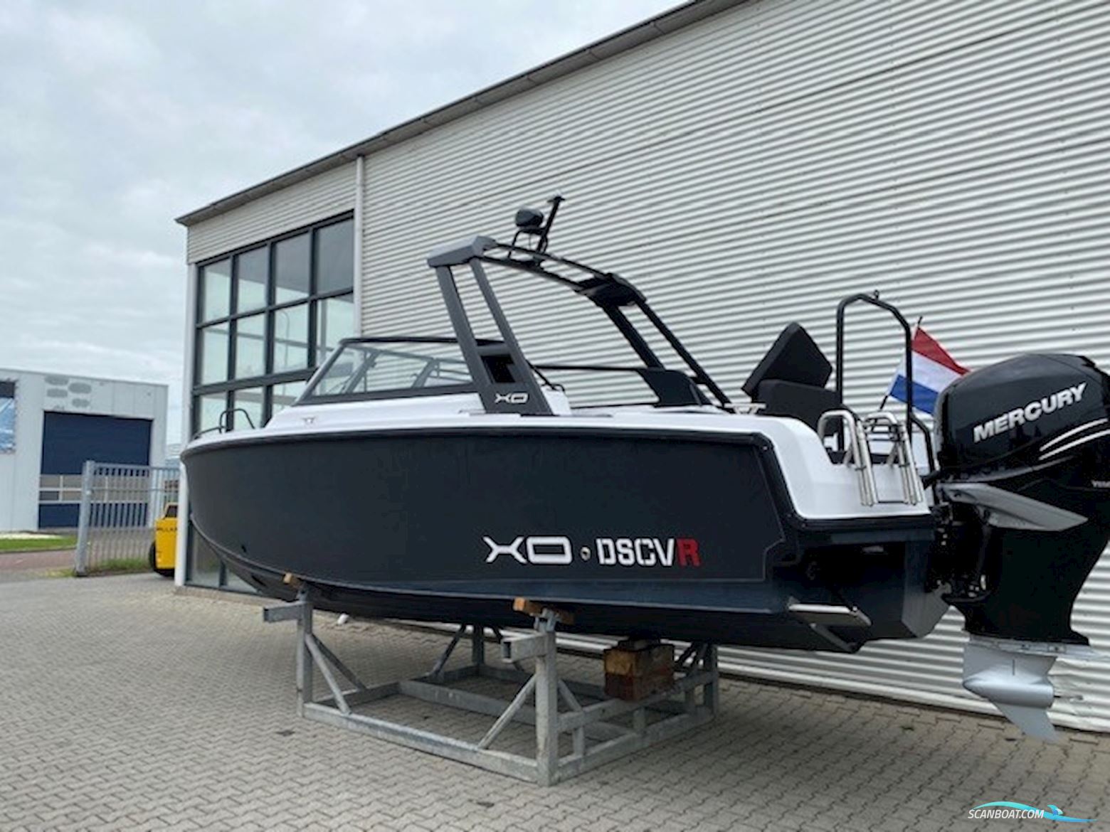 XO BOATS dscvr 9 targa