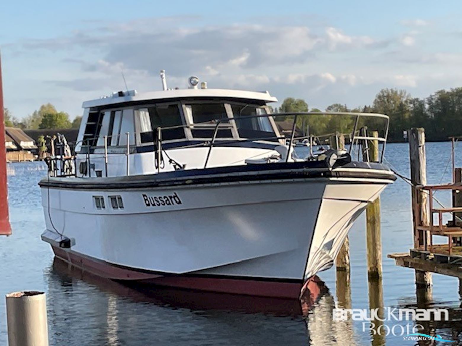 Yachtwerft Berlin Mab 12 Motorboot 1973, mit Schönebecker motor, Deutschland