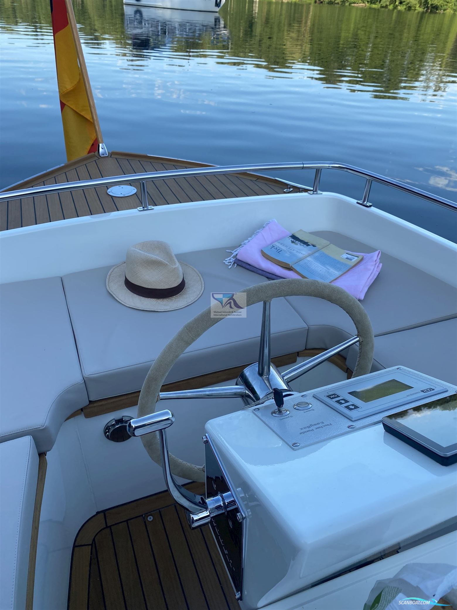 Yachtwerft Hamburg GmbH Elektro Tuckerboot 22f