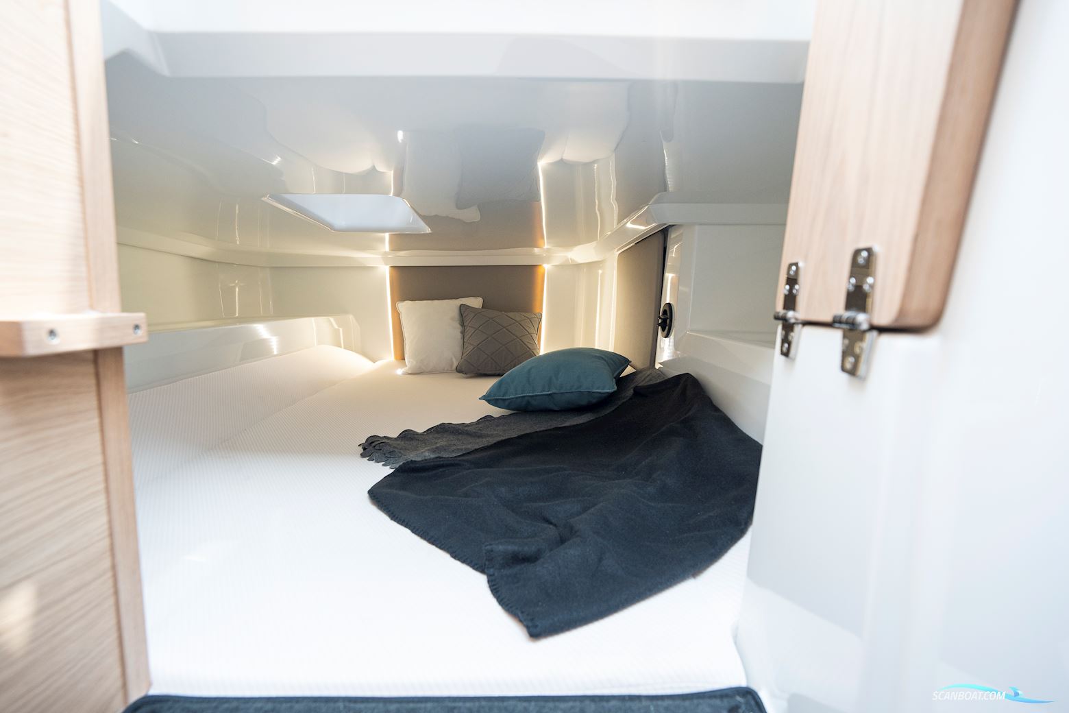 Yamarin 80 DC