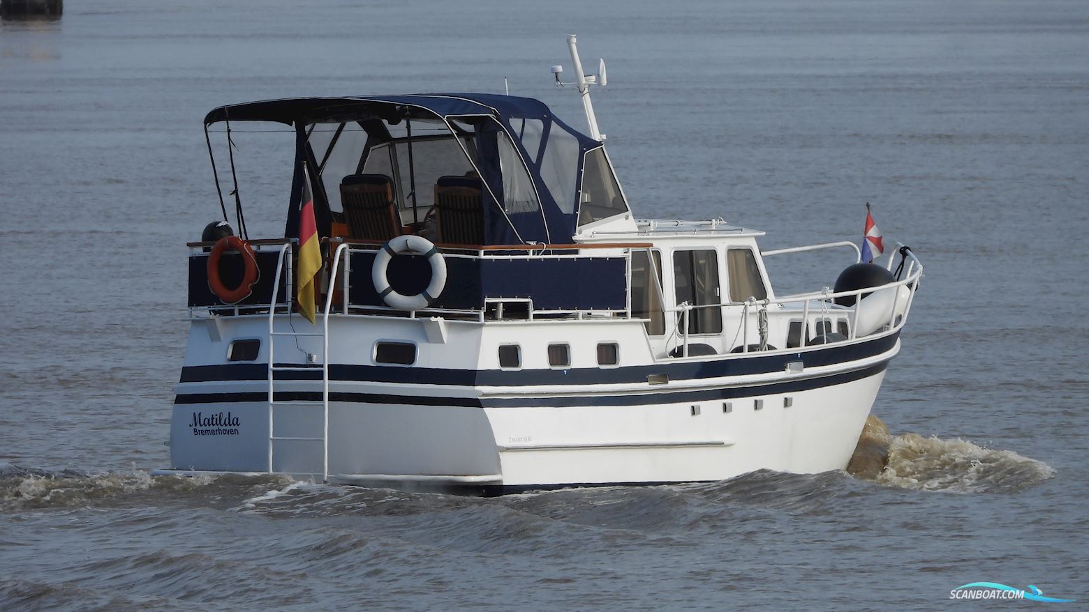 Z-Yacht 10,80 Curtevenne
