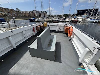 9.5 Catamaran Motorboten 2008, met Suzuki DF175 motor, United Kingdom
