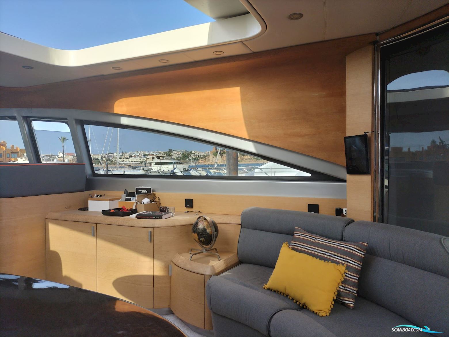 AB Yachts 68