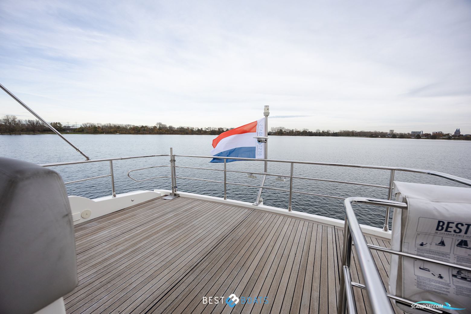 Absolute  Navetta 52