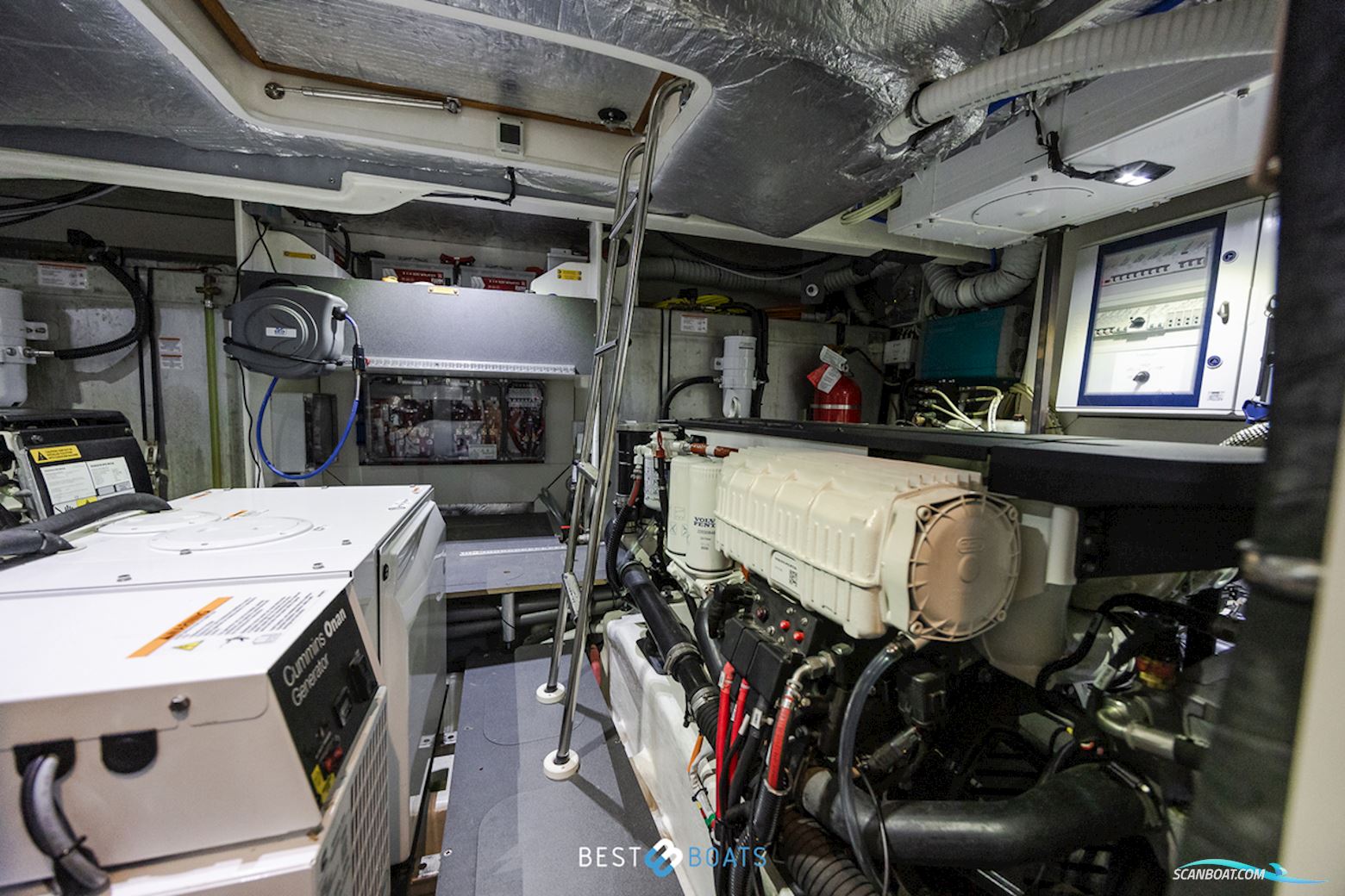 Absolute  Navetta 52