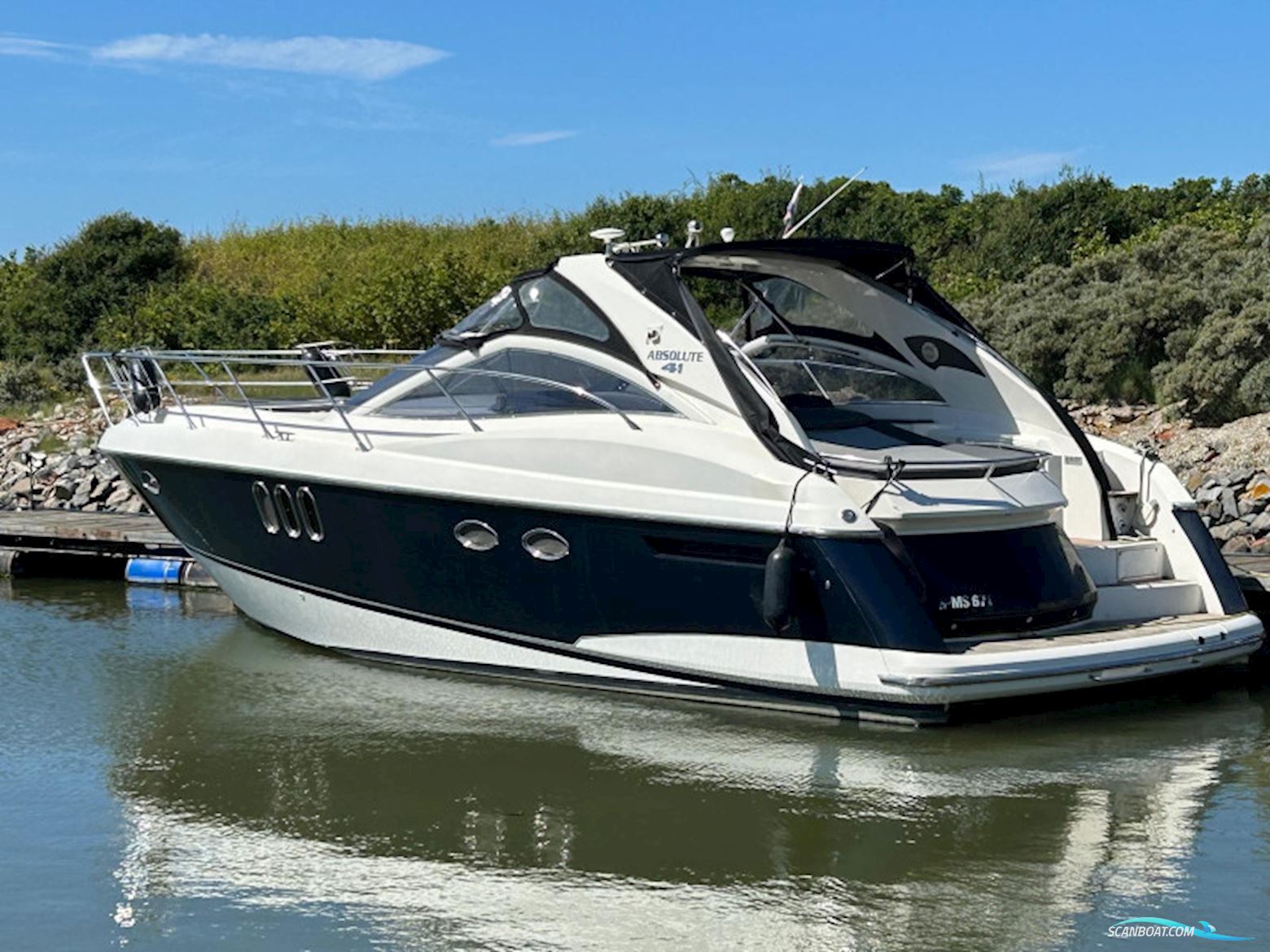 Absolute 41 S Motorboten 2007, met Volvo Penta D6-310 DP motor, Duitsland