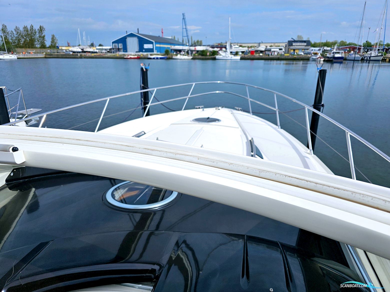 Absolute 47 HT Volvo Penta IPS-600