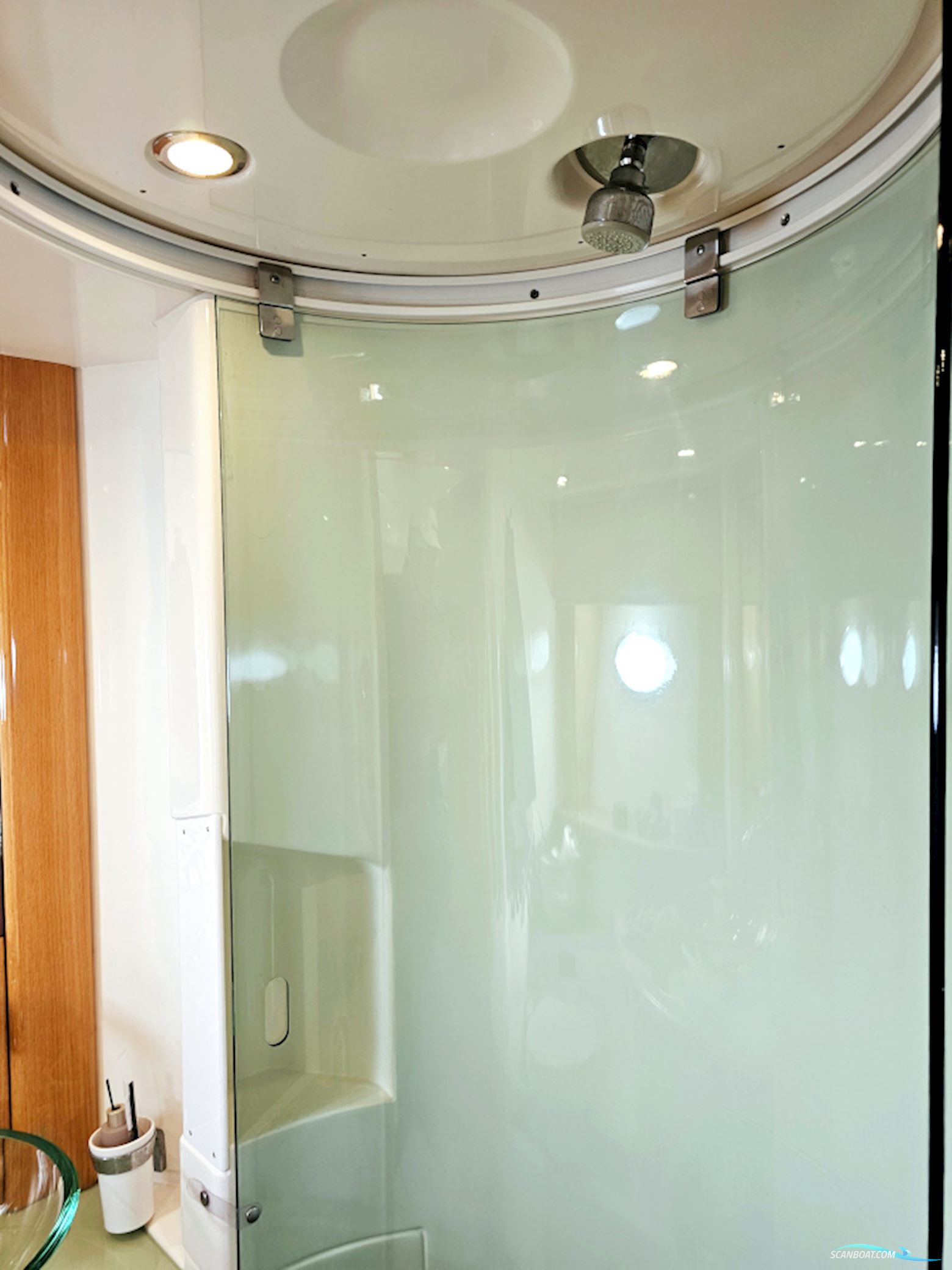 Absolute 47 HT Volvo Penta IPS-600