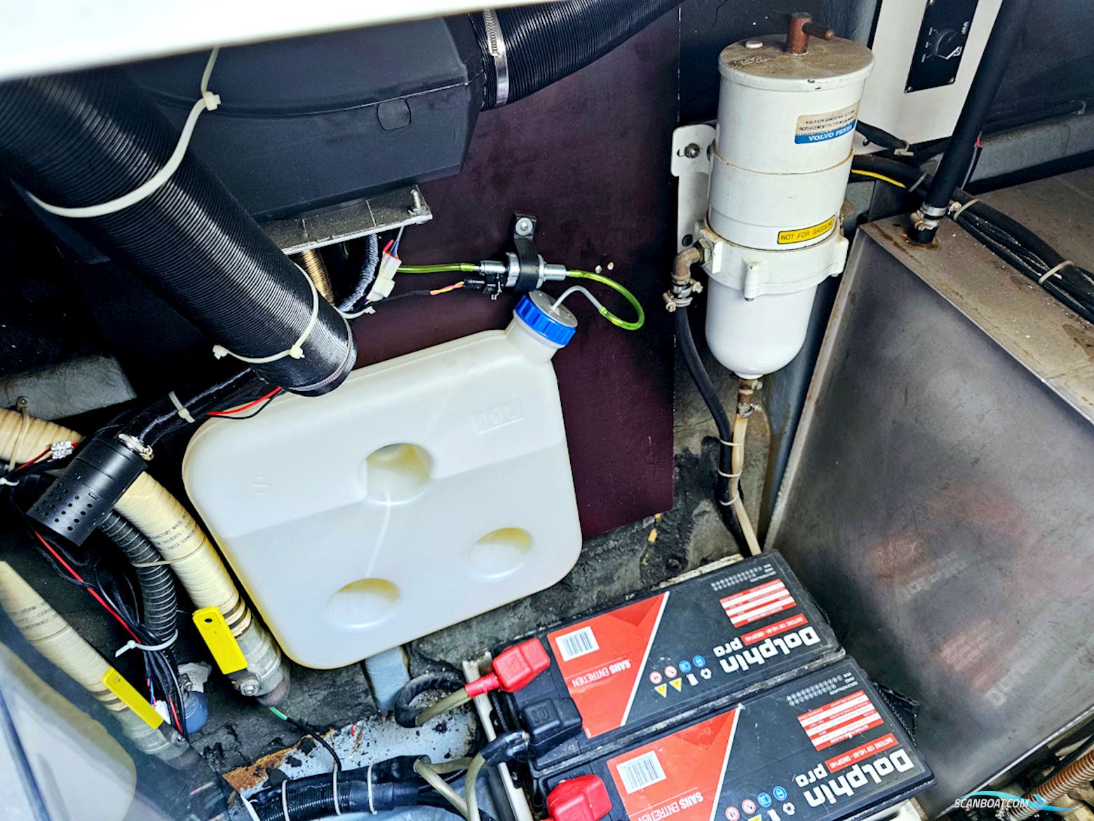 Absolute 47 HT Volvo Penta IPS-600