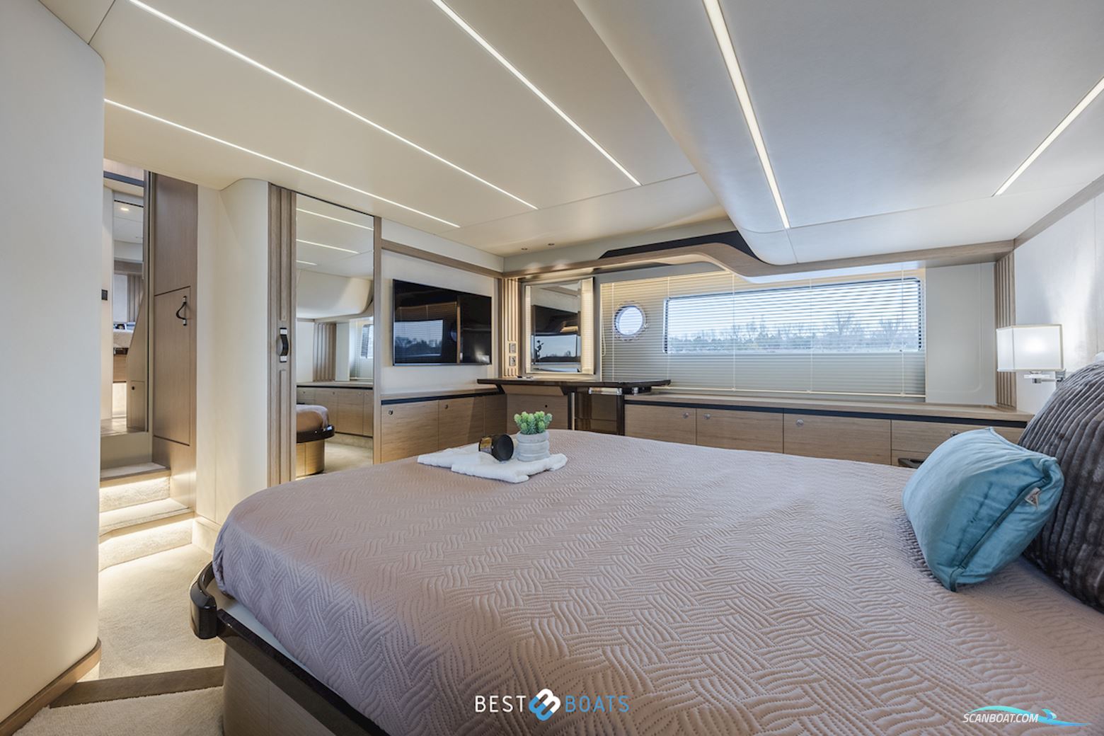 Absolute Navetta 52