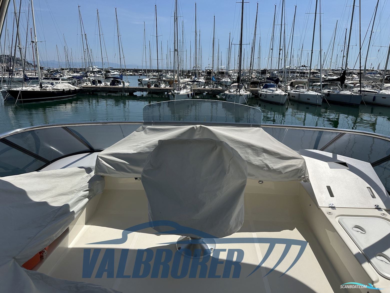 Absolute Navetta 52