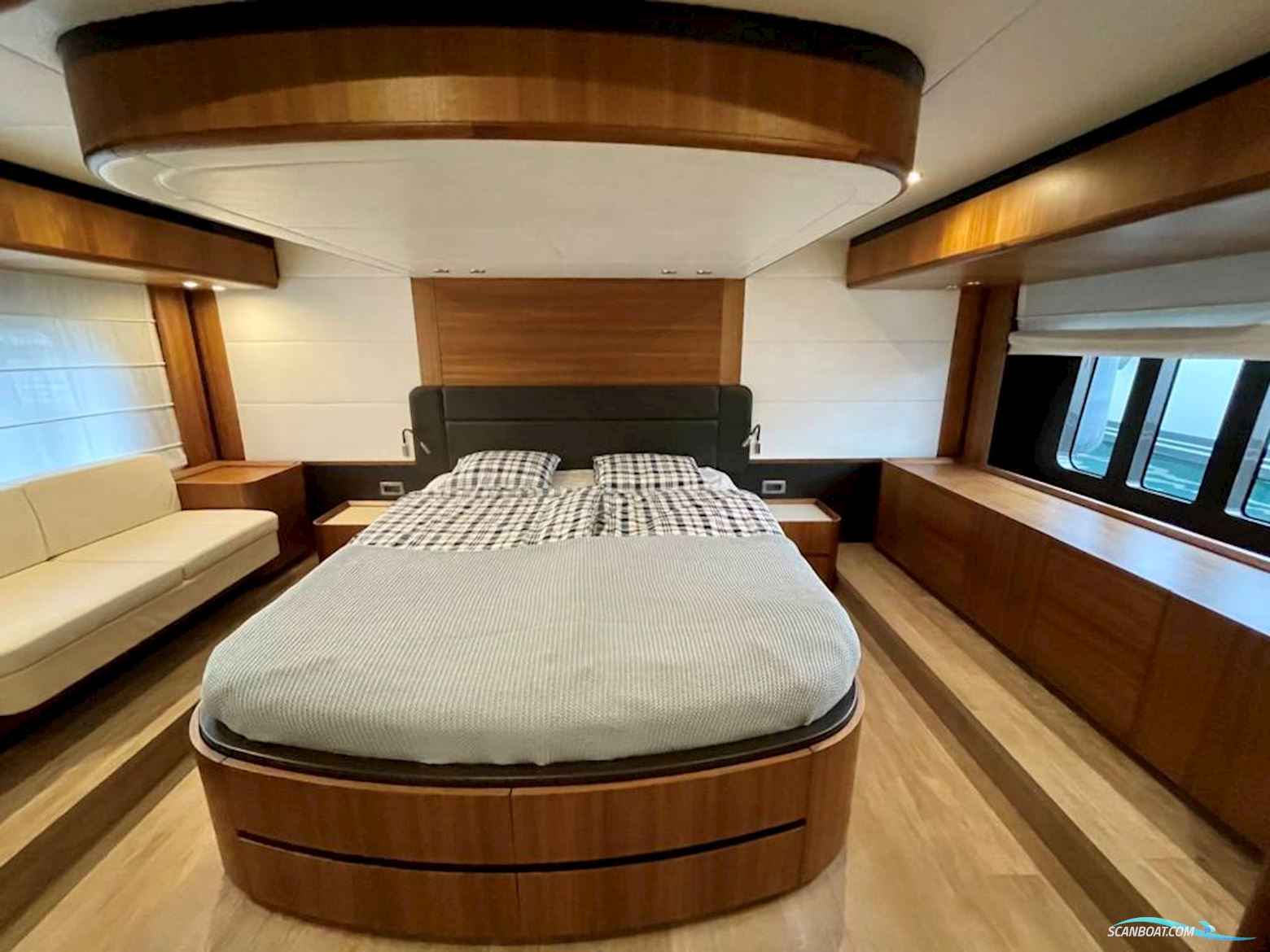 Absolute Navetta 58