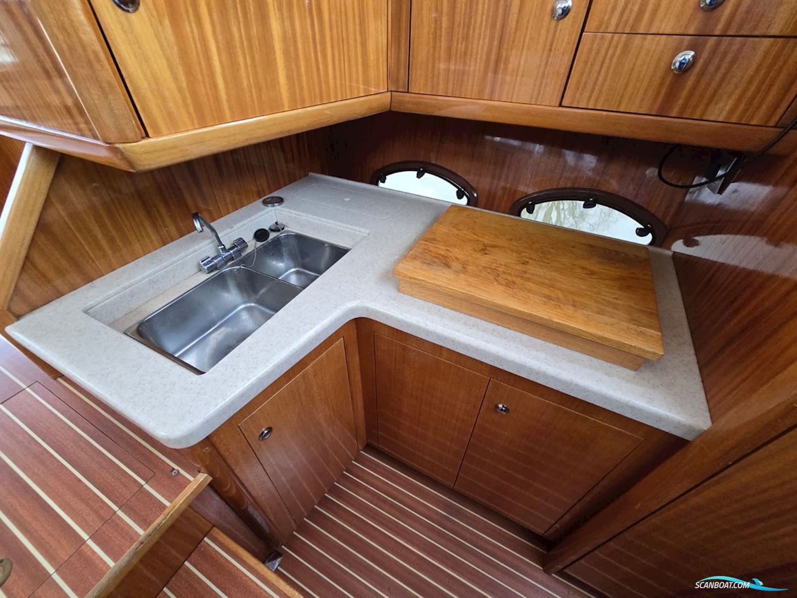 ACM Dynasty  43 Fly