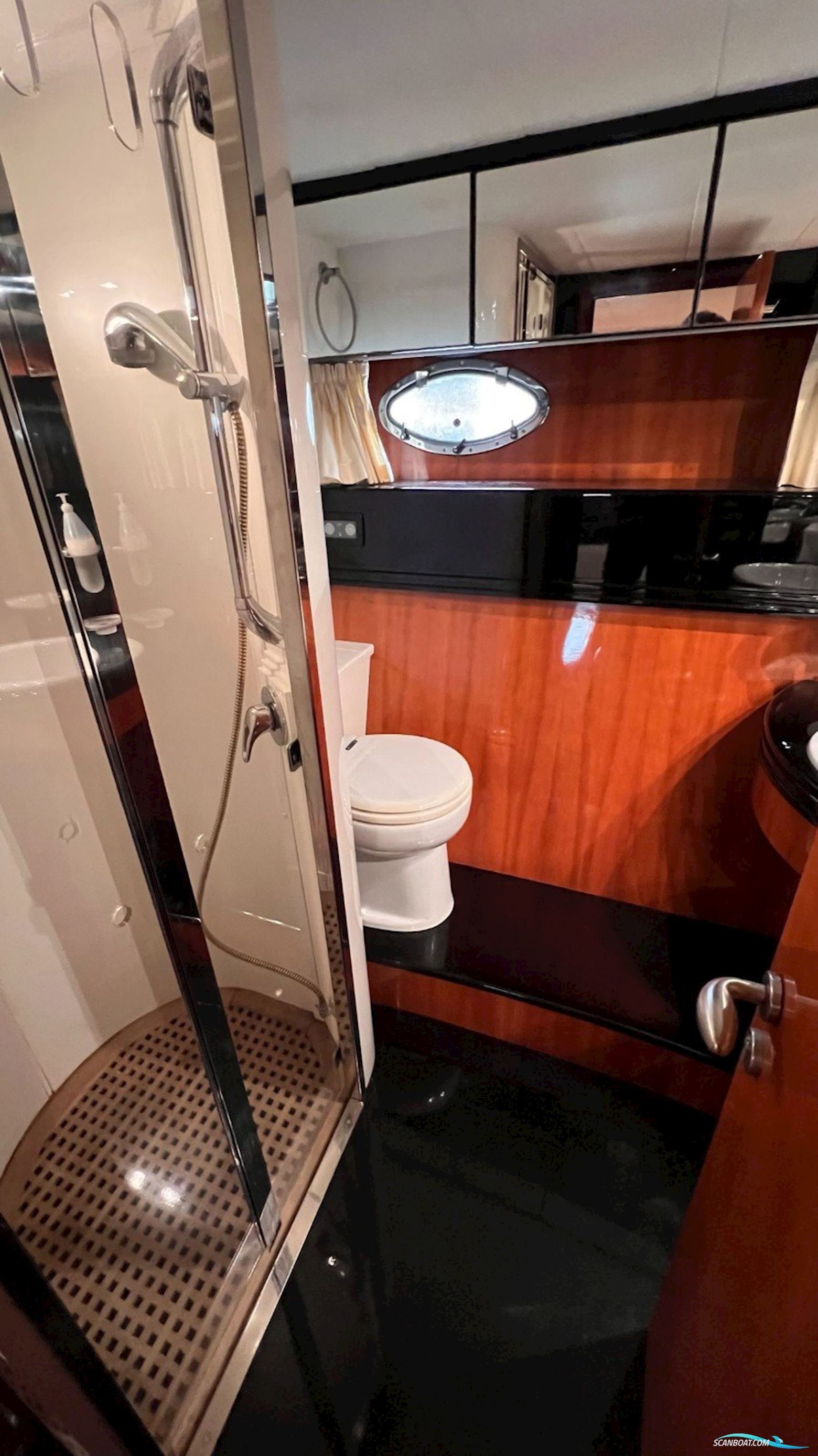 Admiral 62 Fly - Model 2001