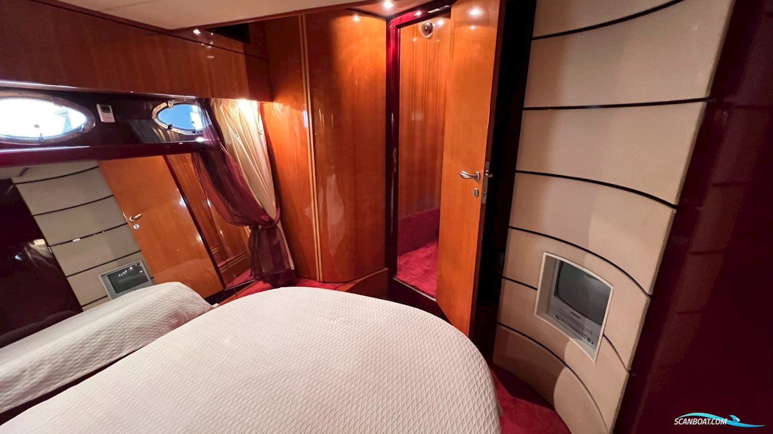 Admiral 62 Fly - Model 2001