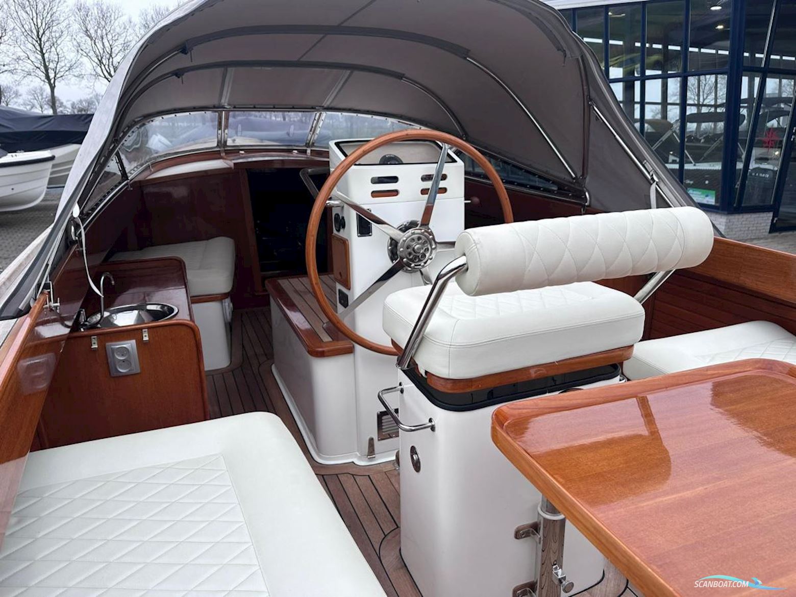 Admirals Tender  31 Fineliner by Van der Stadt