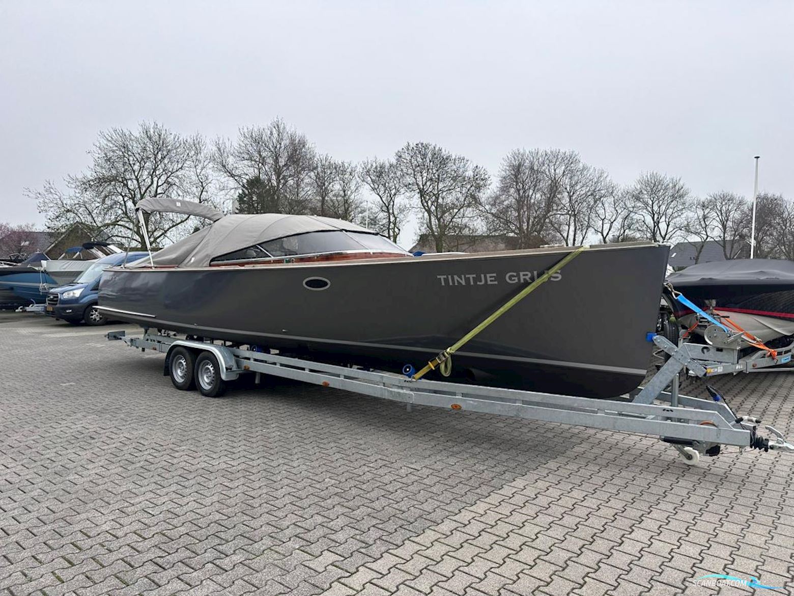 Admirals Tender  31 Fineliner by Van der Stadt