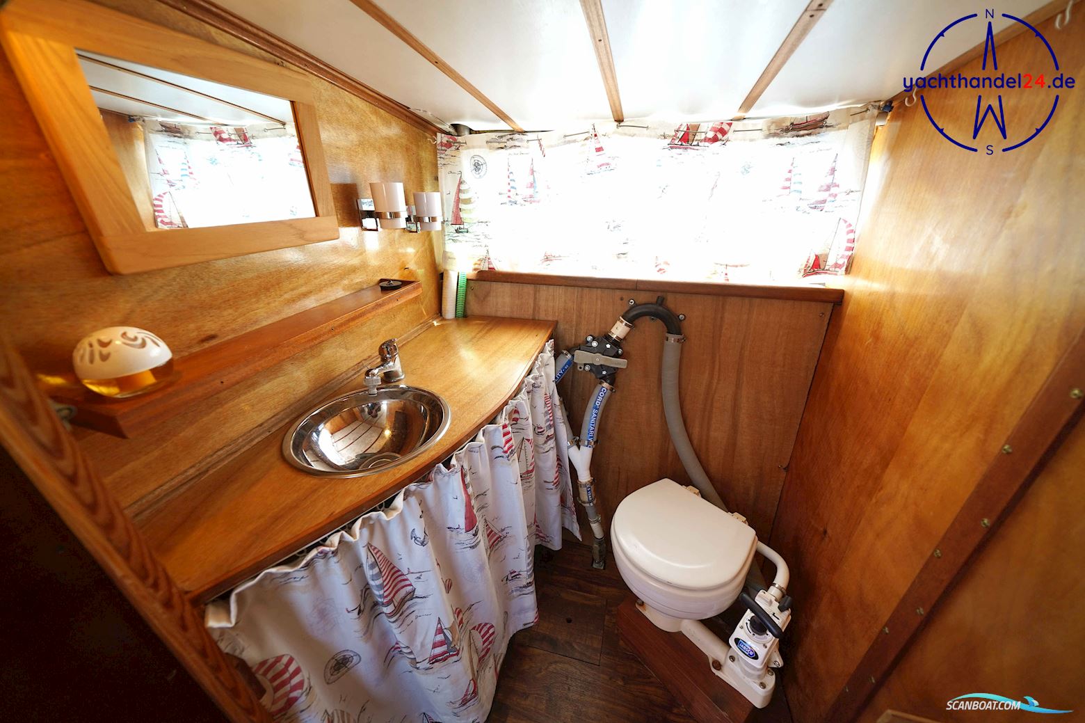 ähnlich Pedro Yacht