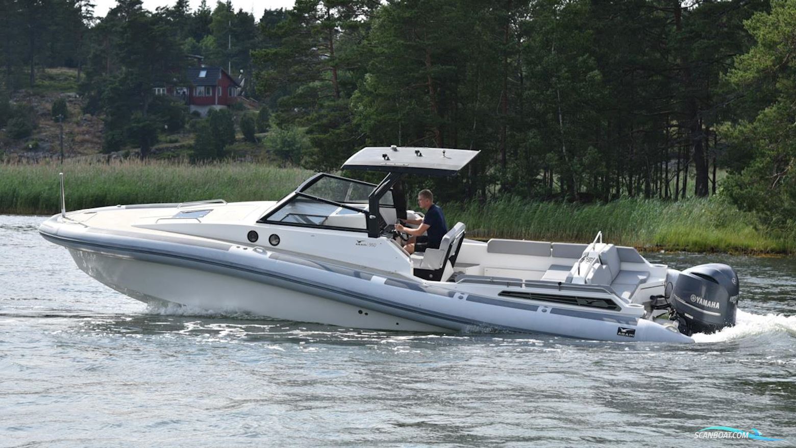 AGAPI 950 Motorboten 2016, met  Yamaha motor, Sweden