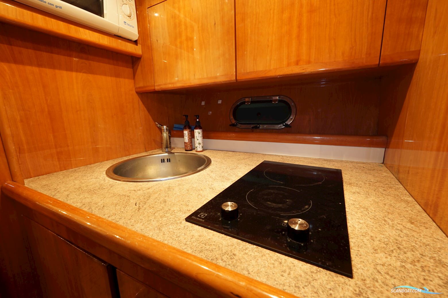 Airon Marine 425 HT