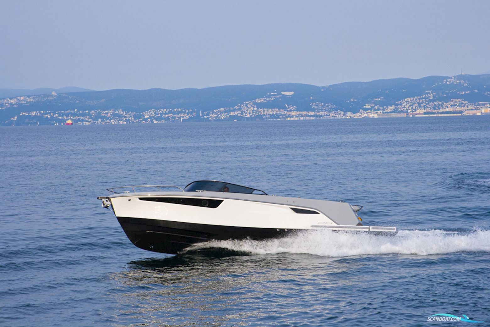Alfastreet Marine 28 Cabin