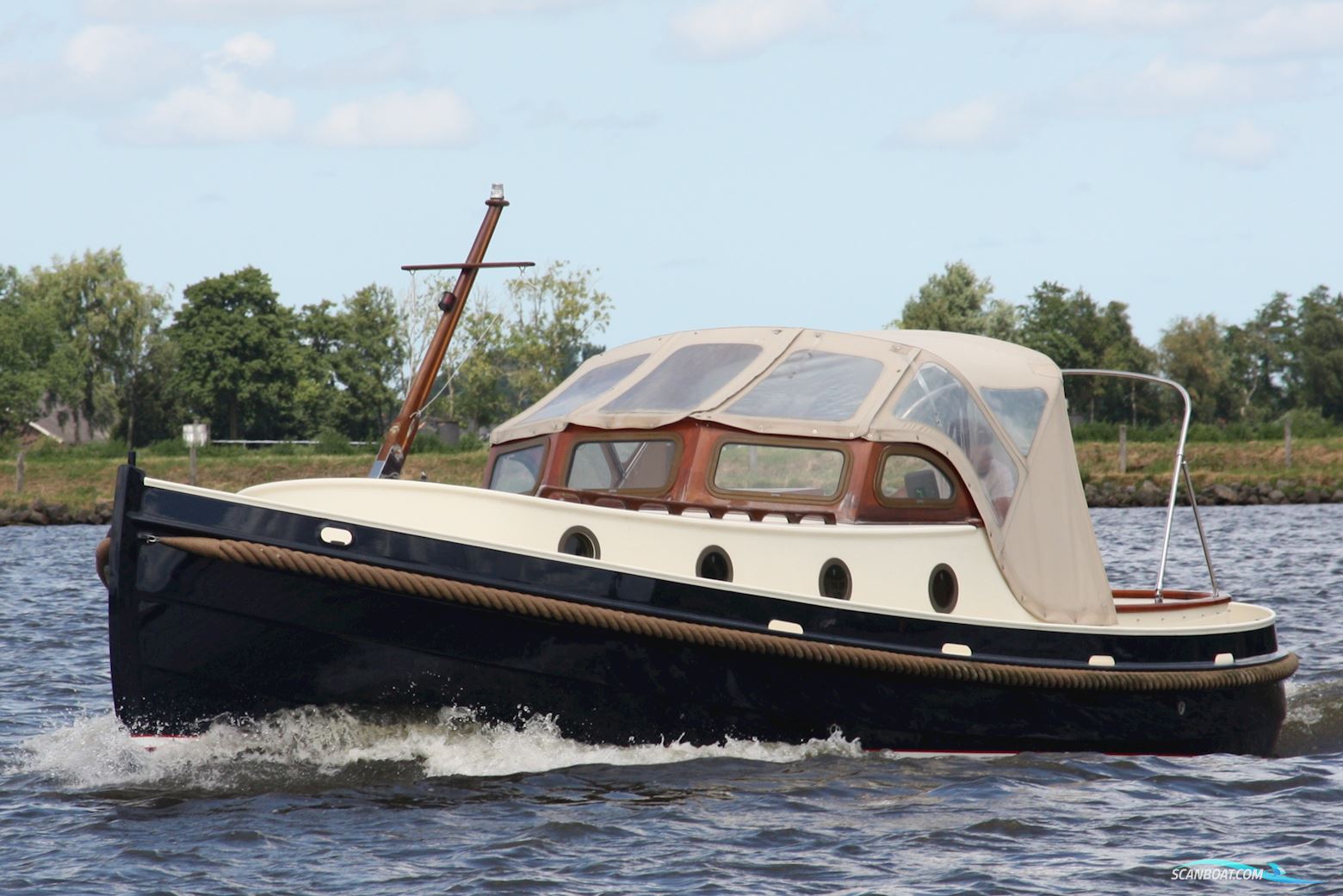Alm Cabin Cruiser 8.60 OK Motorboten 2008, met Vetus Diesel motor, The Netherlands