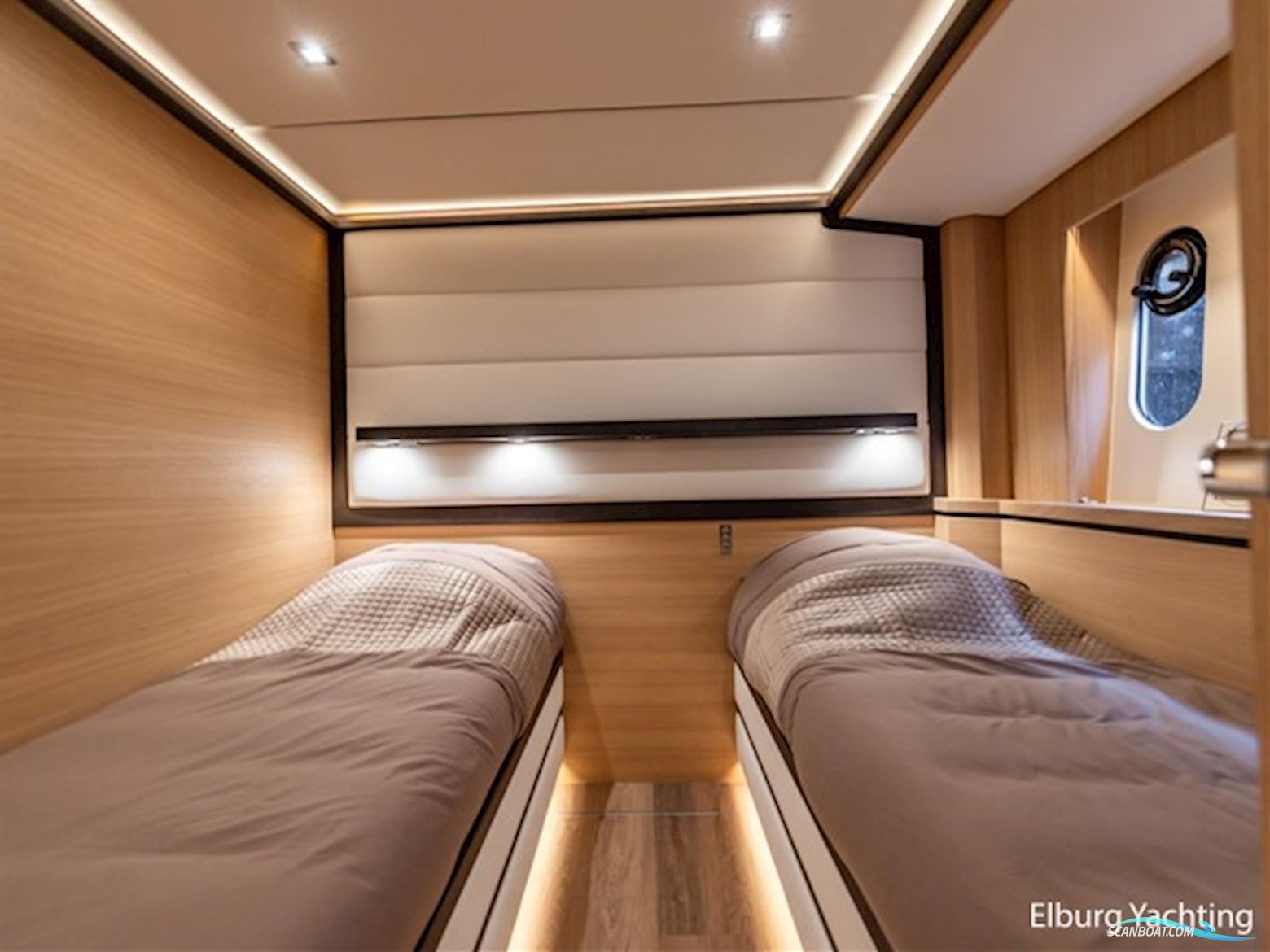 Alm Grand Voyager 65 