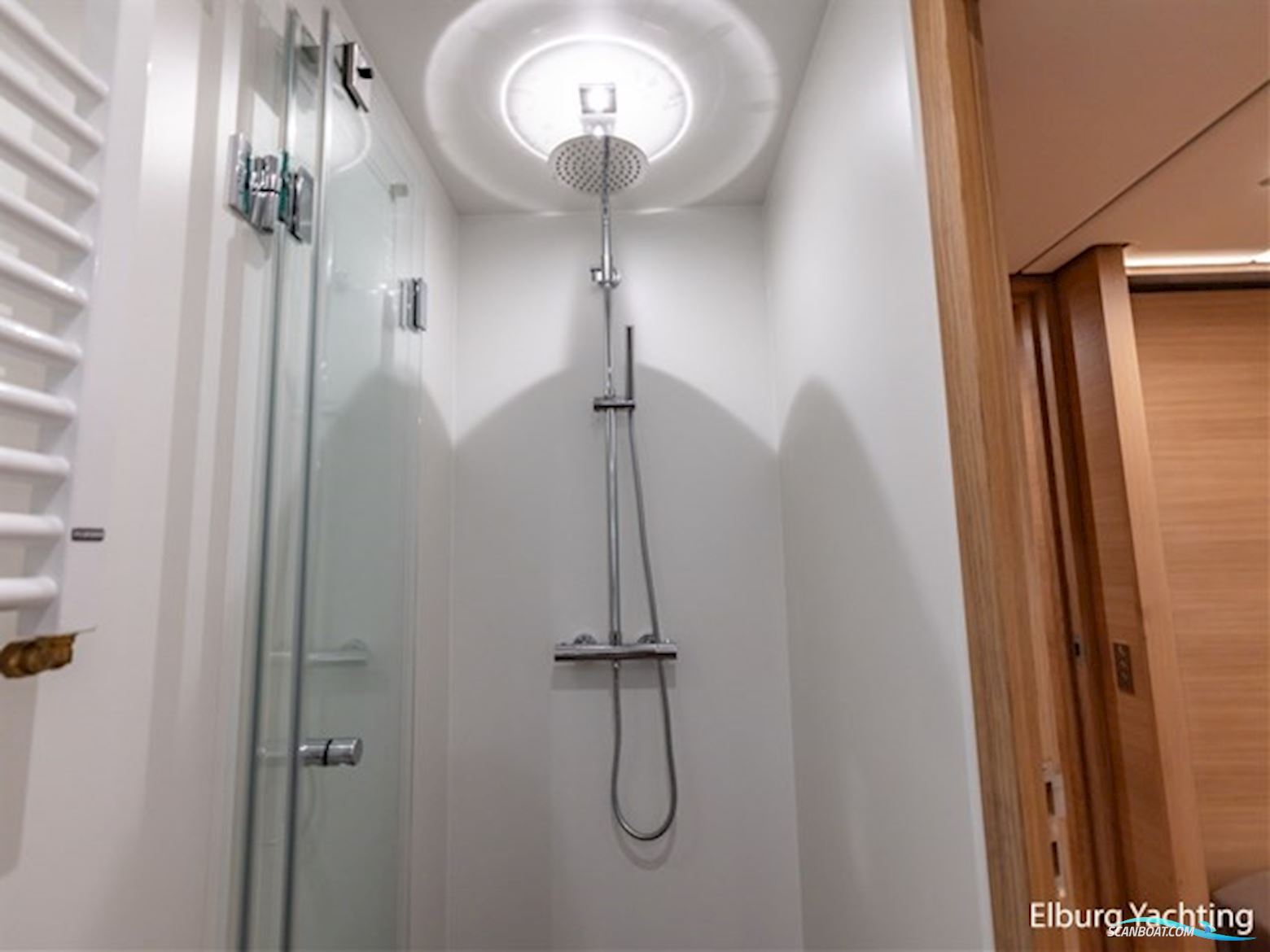 Alm Grand Voyager 65 