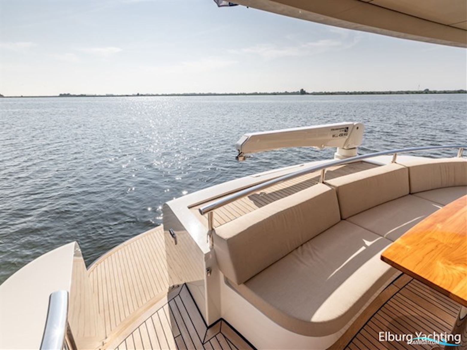 Alm Grand Voyager 65 