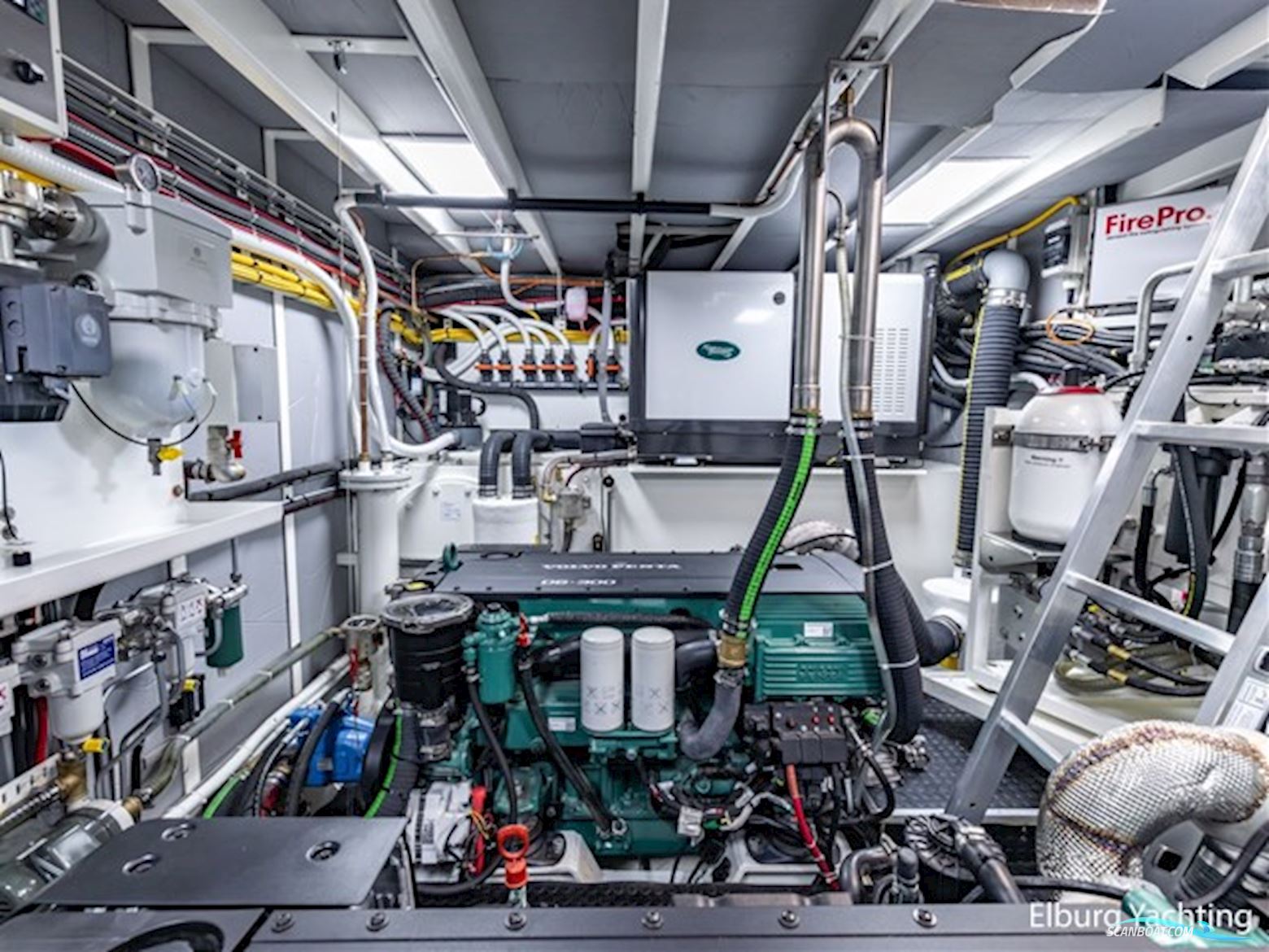 Alm Grand Voyager 65