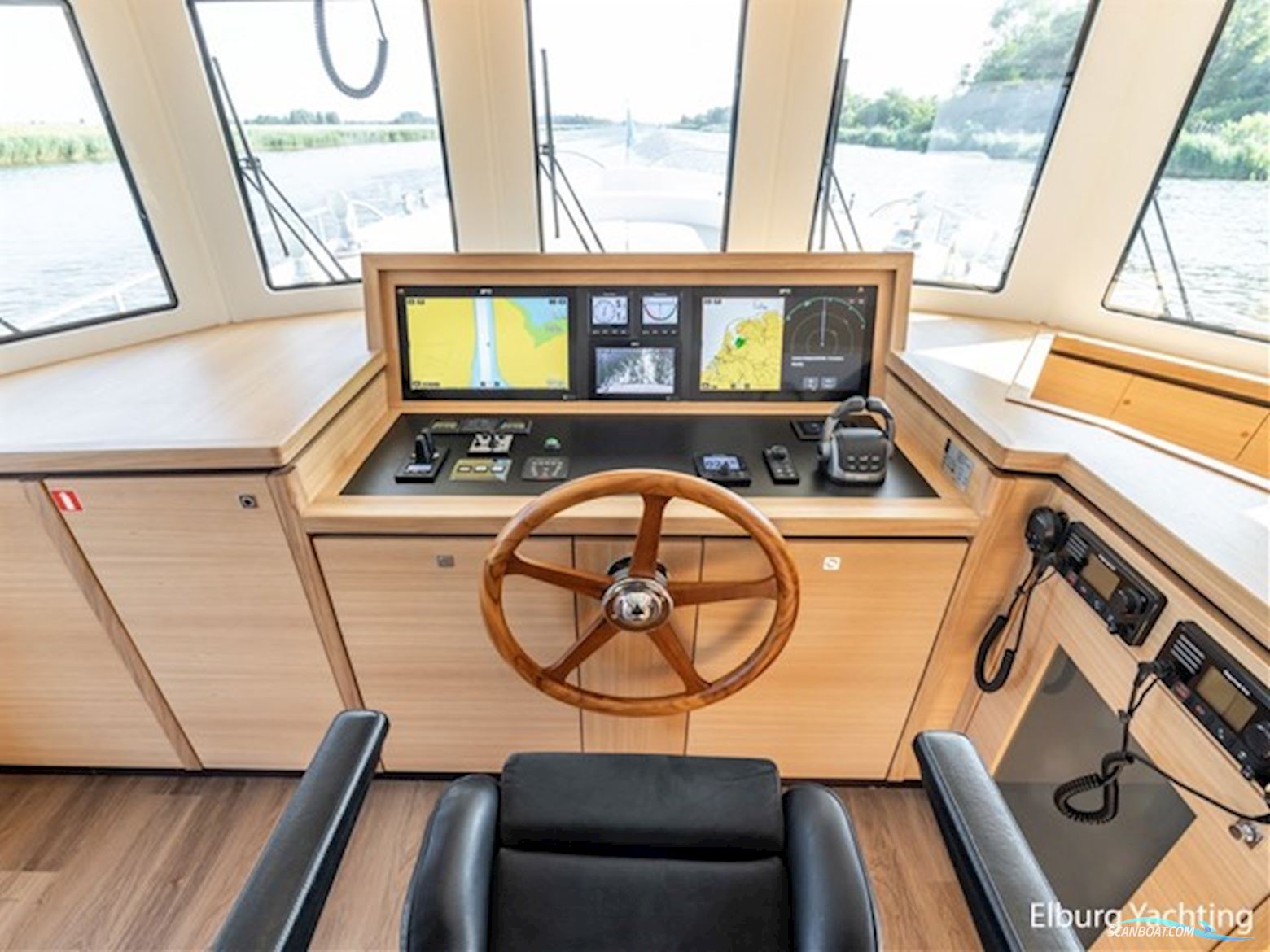 Alm Grand Voyager 65