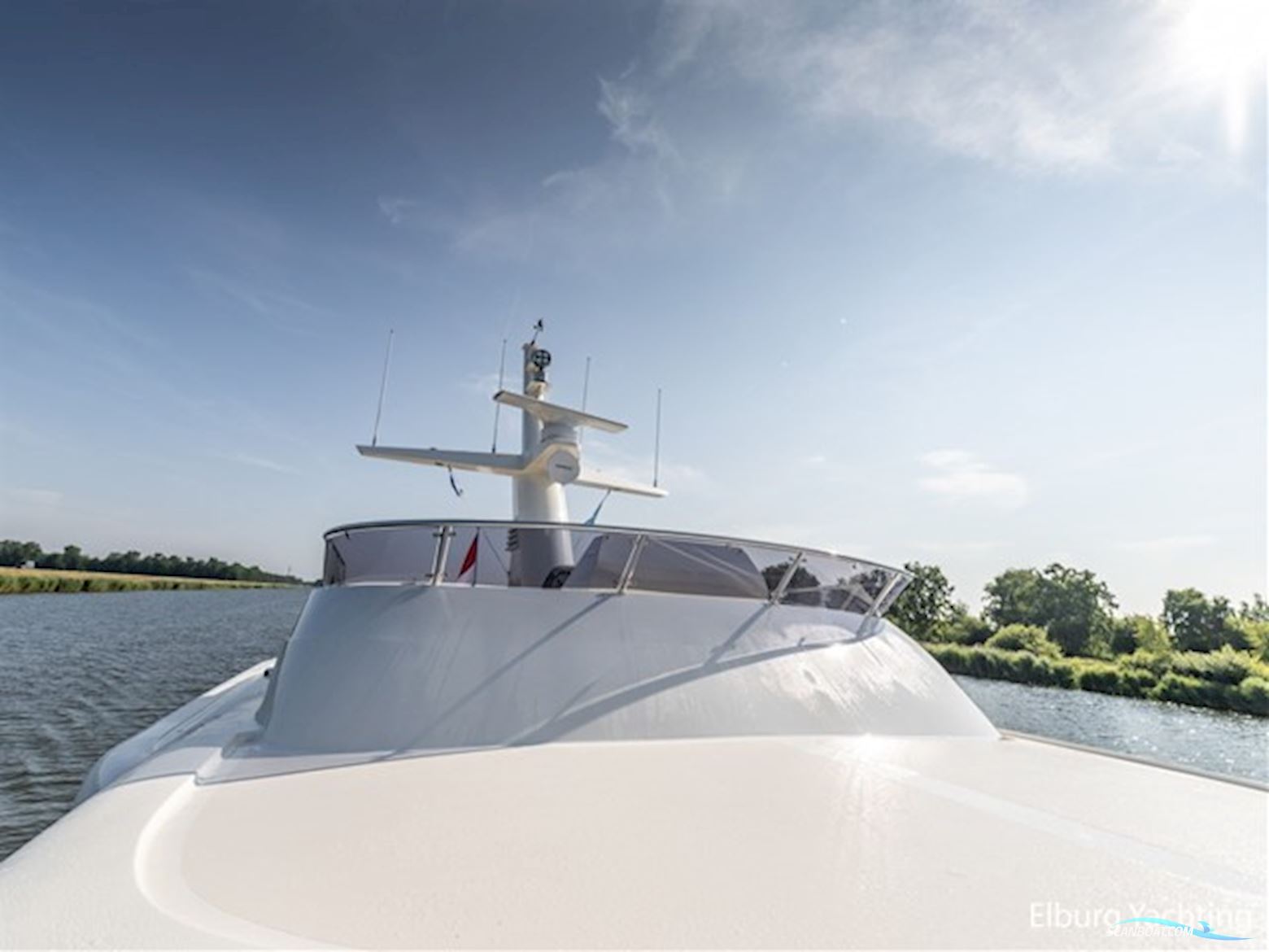 Alm Grand Voyager 65