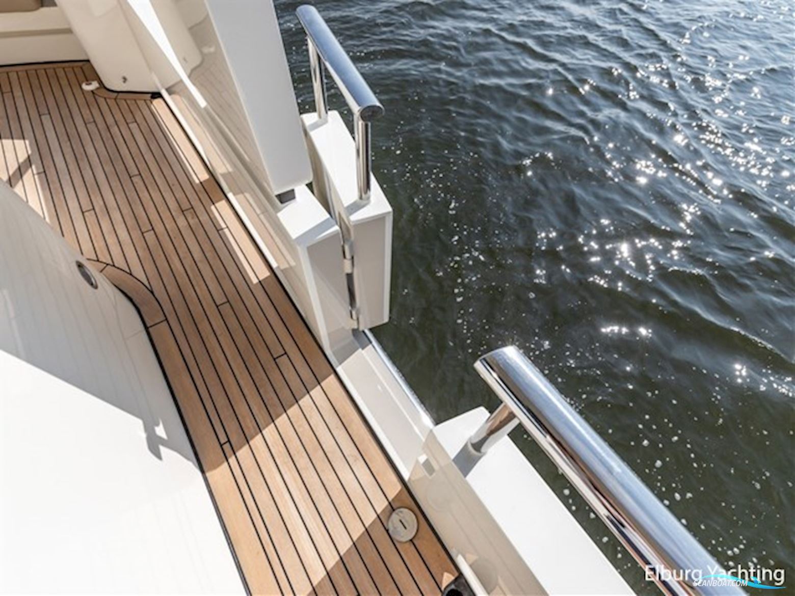 Alm Grand Voyager 65
